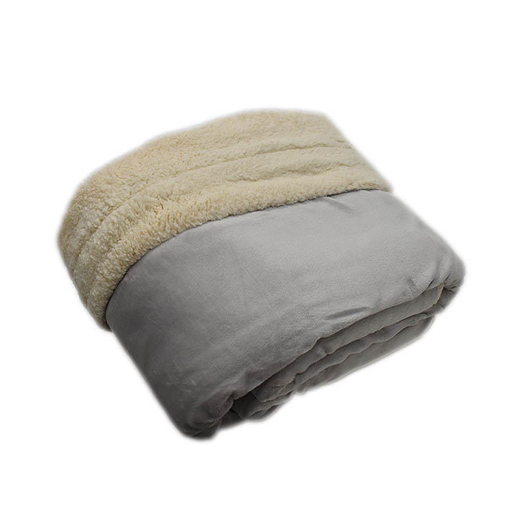 FRAZADA CORDERITO KING CATANA